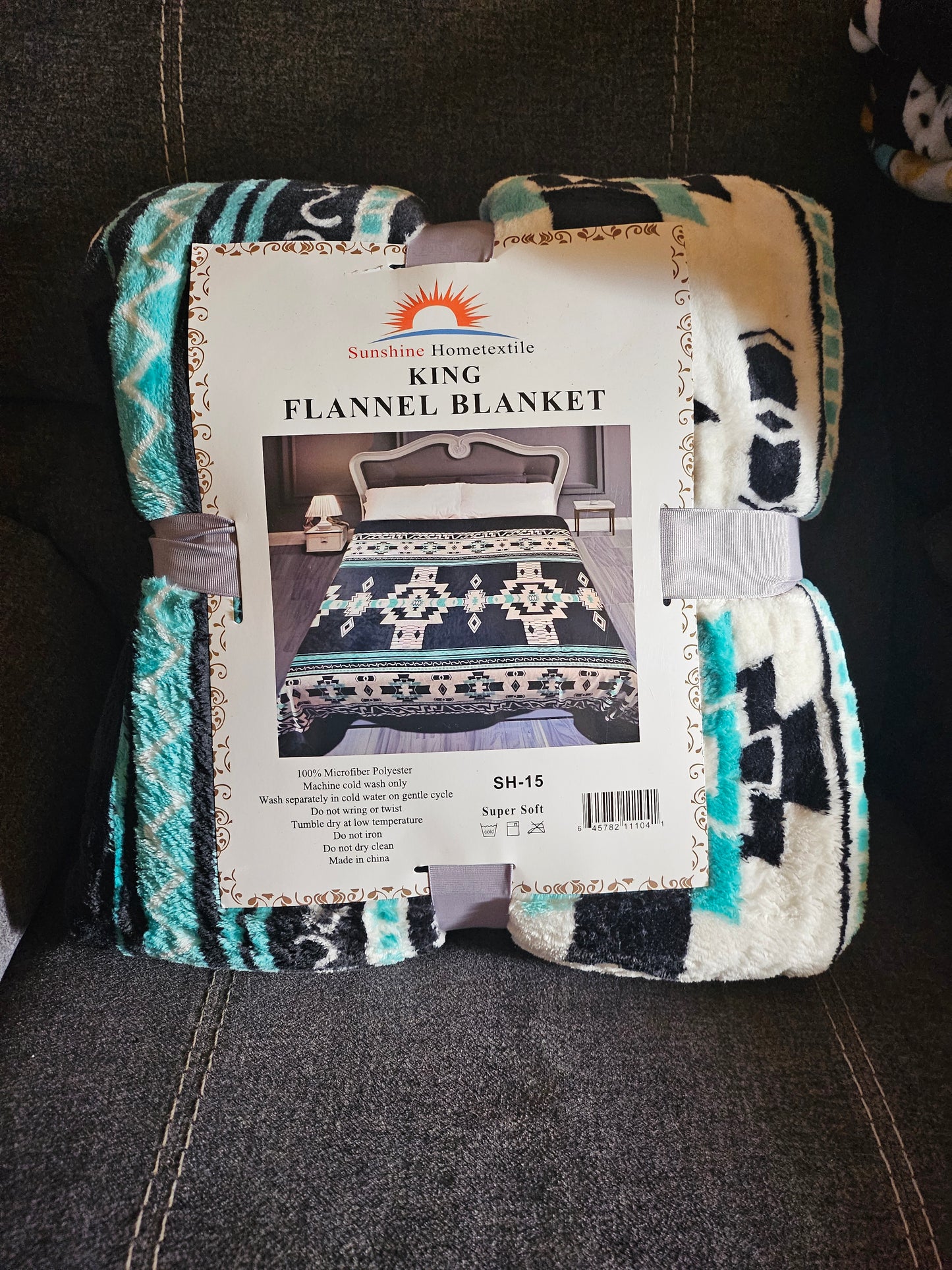 Black & Mint Super Plush Blanket "King"