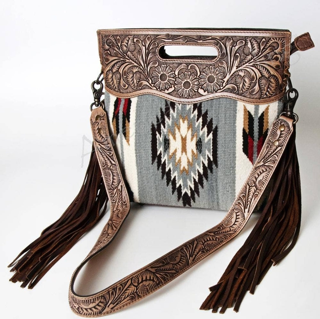 Aztec Saddle banket with fringe