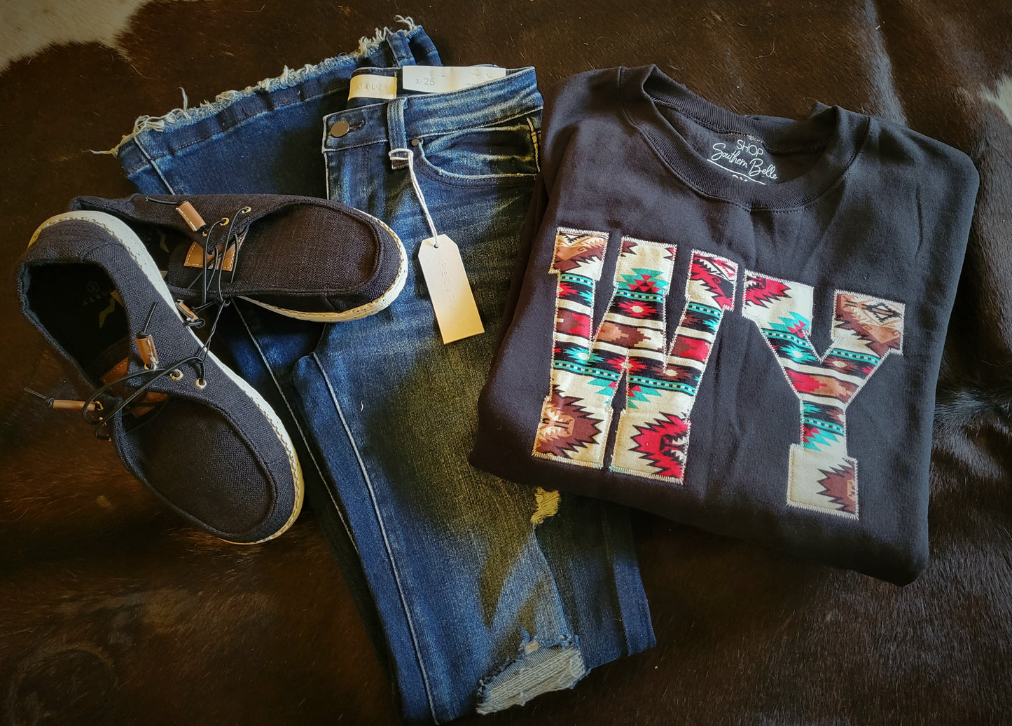 Wyoming Embroidered Sweatshirts